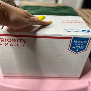 COPY - LARGE RE-SELLER BOX!